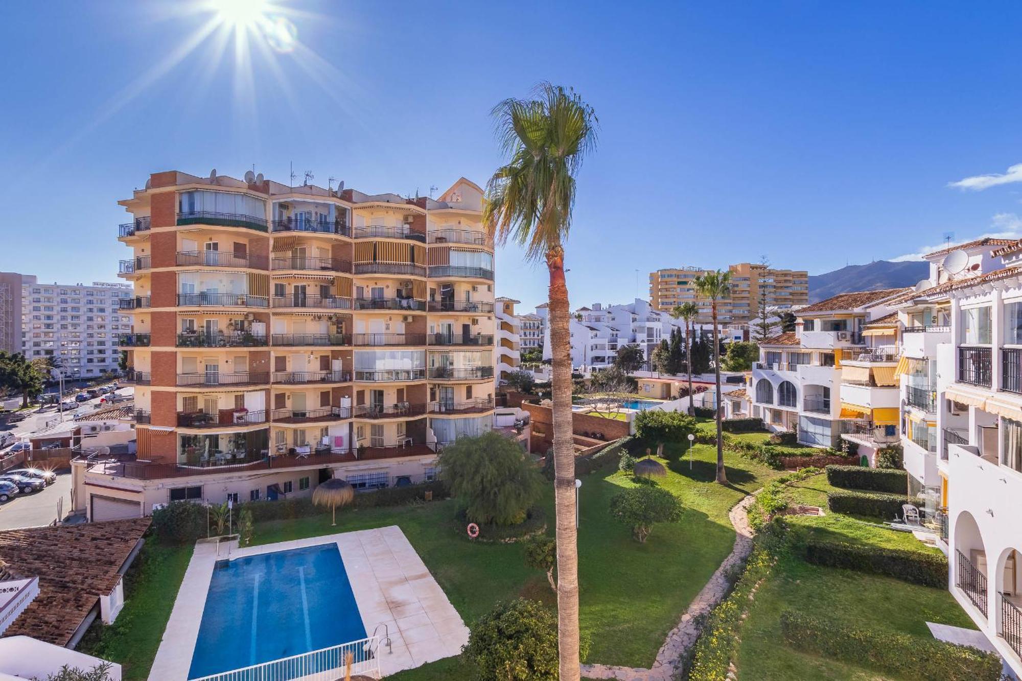 Erisa 68 By Ivi Real Estate Apartment Torremolinos Exterior foto