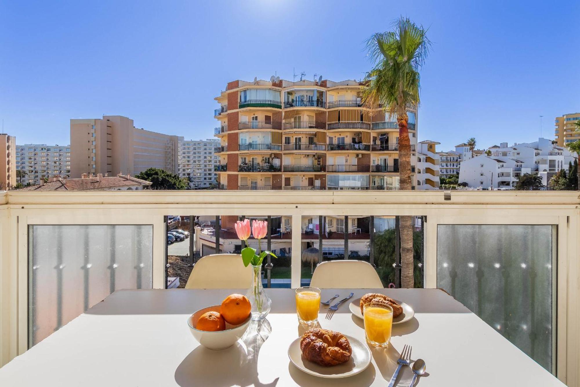 Erisa 68 By Ivi Real Estate Apartment Torremolinos Exterior foto